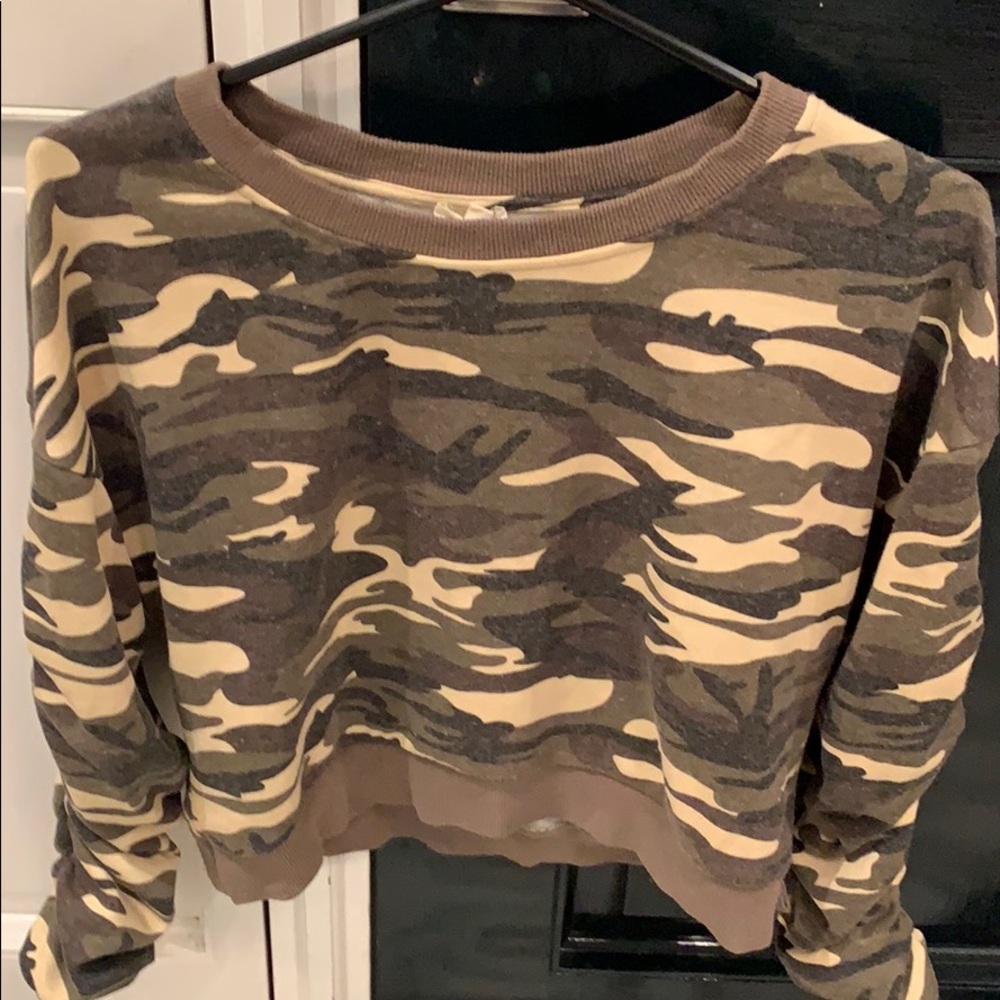 Camouflage  top size s